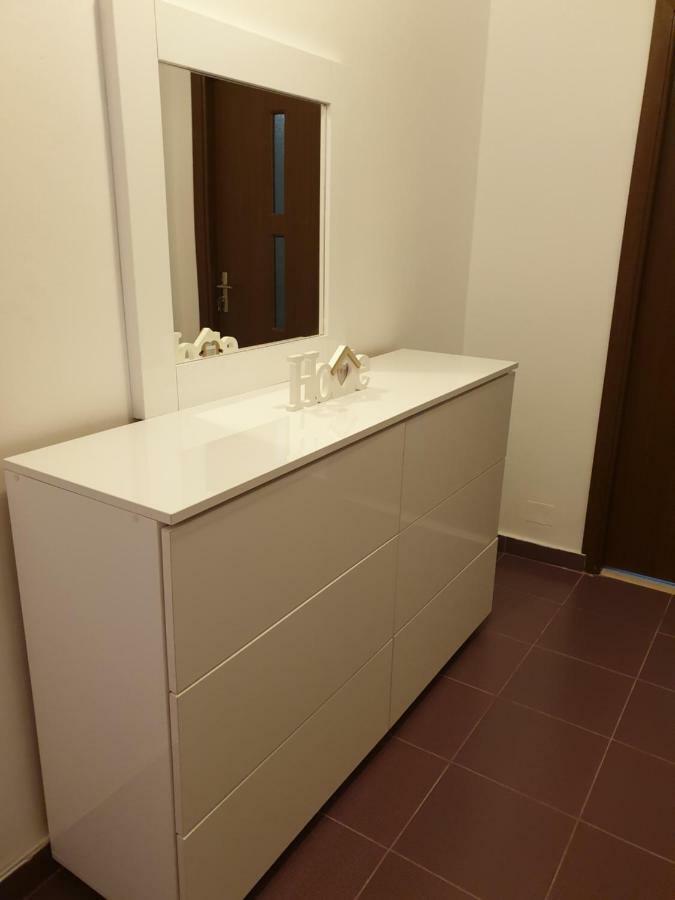 Oana's Apartment *